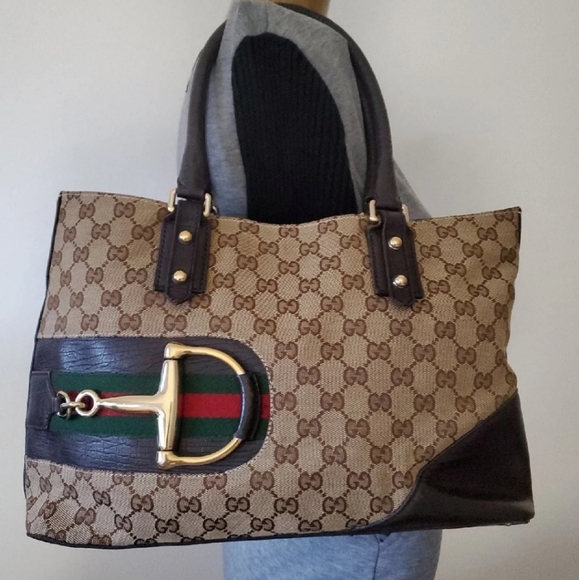 Gucci Handbags - Authentic gucci shoulder bag